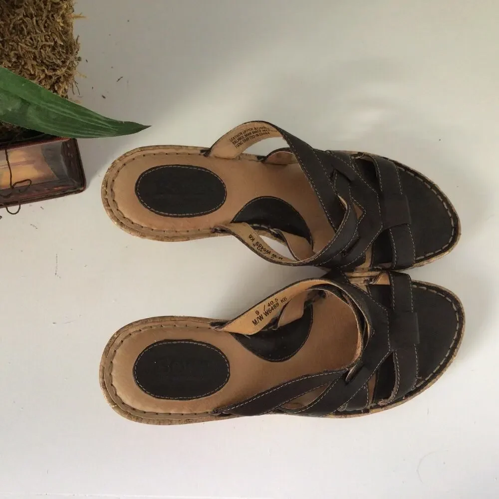 Born Slip On Brown Leather Sandals Sz 9